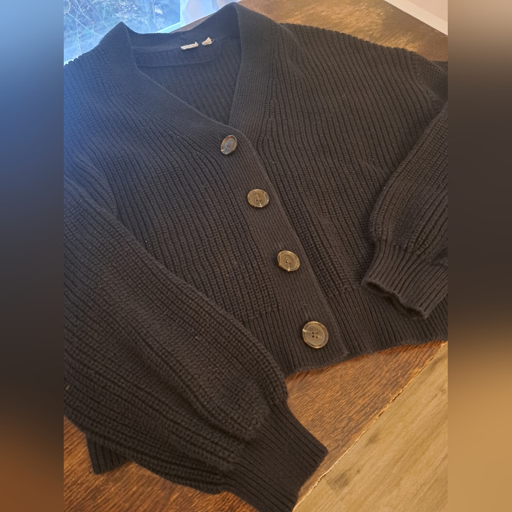 GAP Black Ribbed Cardigan Sweater